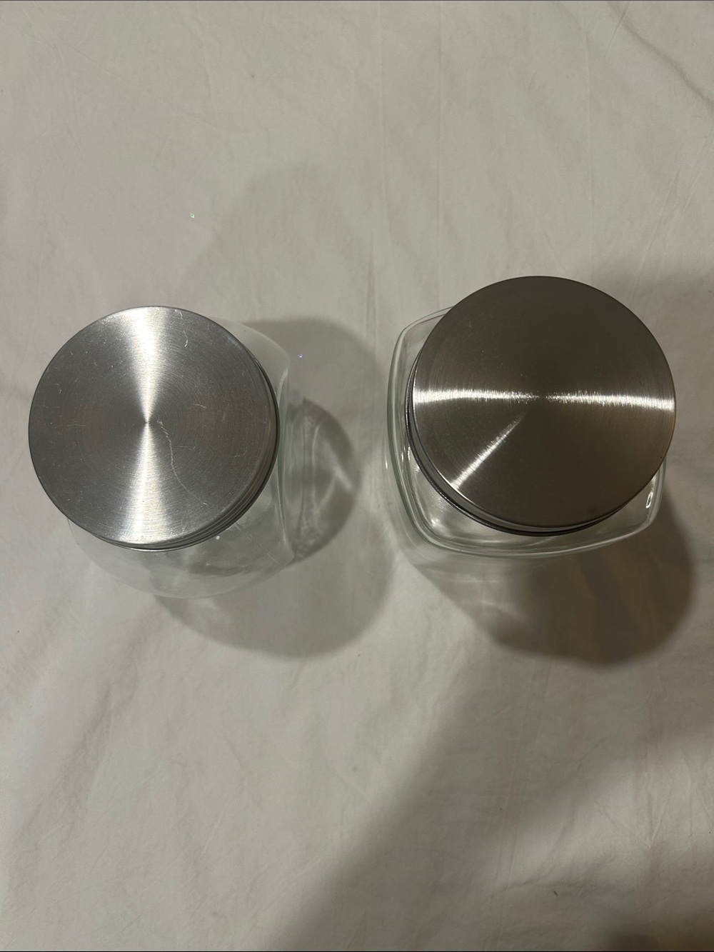 Two jars. - Picture 2 of 8